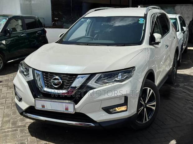 Nissan X-Trail 2.0 Petrol AWD 2018 White