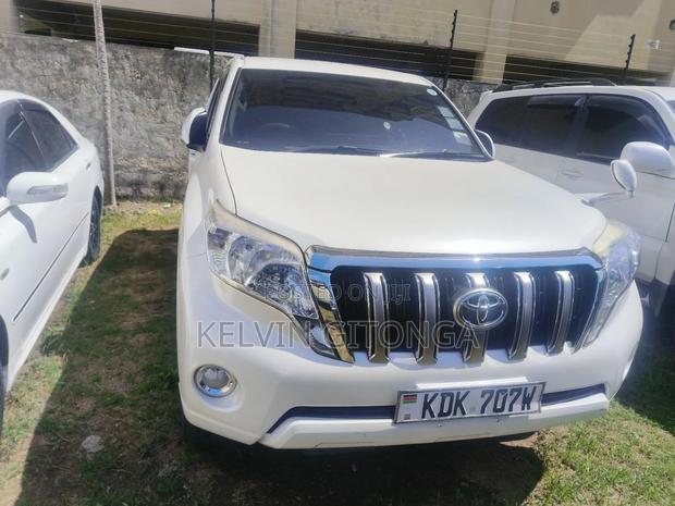 Toyota Land Cruiser Prado 2015 White