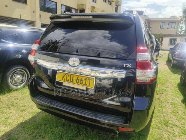 Toyota Land Cruiser 2012 Black