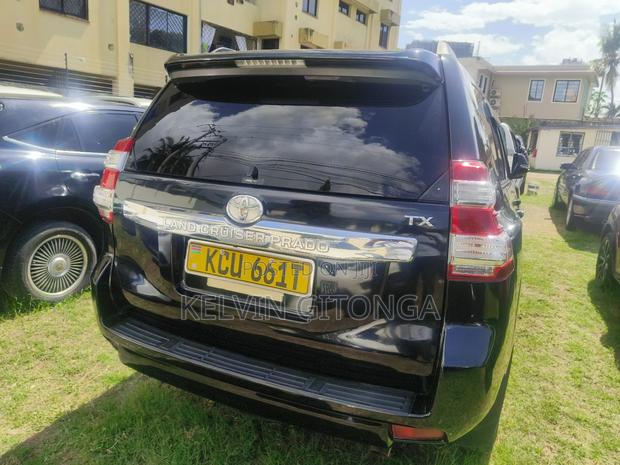 Toyota Land Cruiser 2012 Black