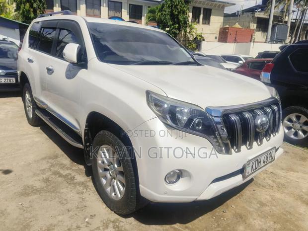 Toyota Land Cruiser 2015 White