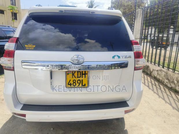 Toyota Land Cruiser 2015 White