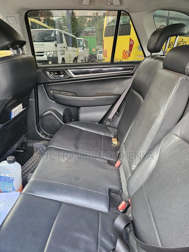 Subaru Outback 2016 Gray
