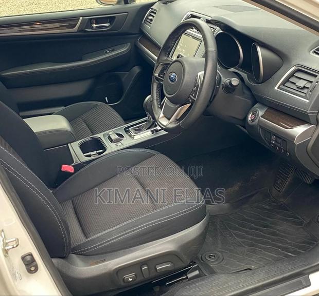 Subaru Outback 2.5i AWD 2018 White