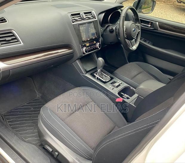 Subaru Outback 2.5i AWD 2018 White