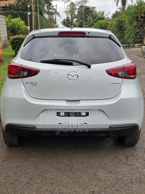 Mazda 2 2020 Silver