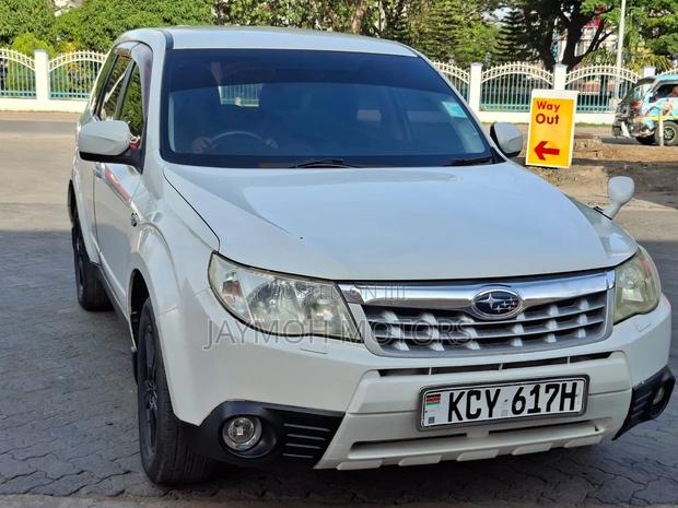 Subaru Forester 2013 Pearl