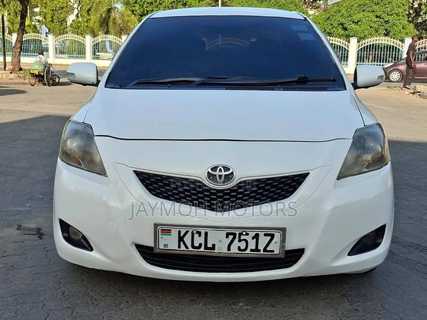 Toyota Belta 2011 White