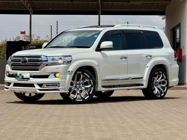Toyota Land Cruiser 2021