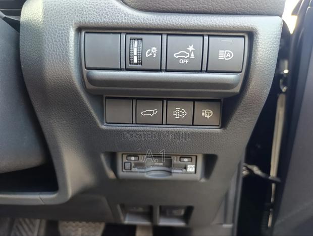 Toyota Land Cruiser Prado 2.8 2024 Black