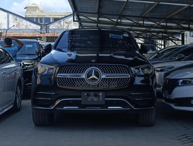 Mercedes-Benz GLE-Class GLE 400d 4MATIC 2021 Black