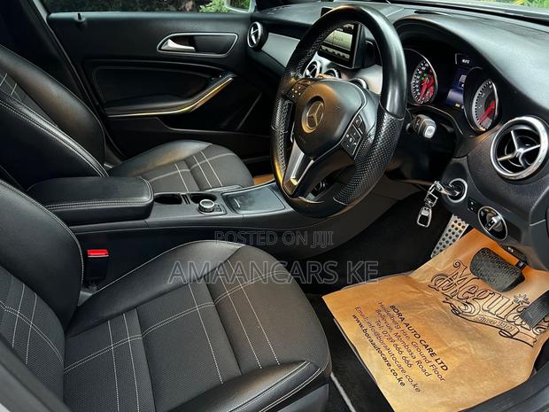 Mercedes-Benz GLA-Class GLA250 Sport Utility 4-Door (1.6L, 4cyl Turbo)