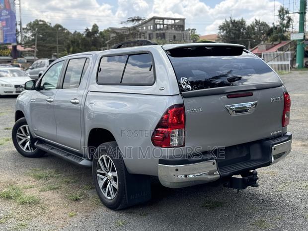 Toyota Hilux Revo Double Cab Deisel 2.4 AWD 2019 Silver
