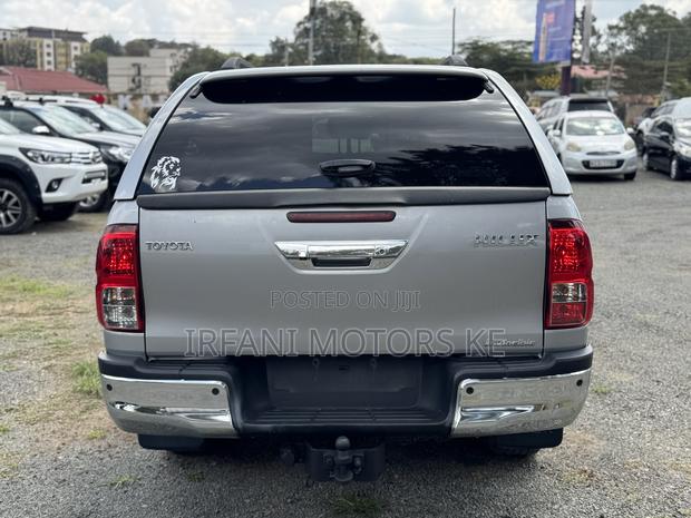 Toyota Hilux Revo Double Cab Deisel 2.4 AWD 2019 Silver