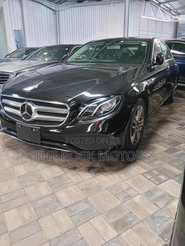 Mercedes-Benz E200 2019 Black