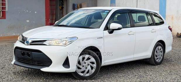 Toyota Corolla Fielder 2020 White