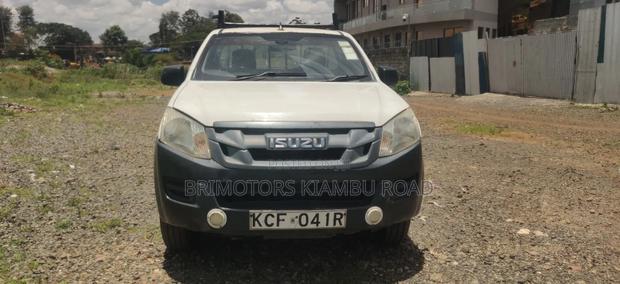 Isuzu D-MAX 2015 White