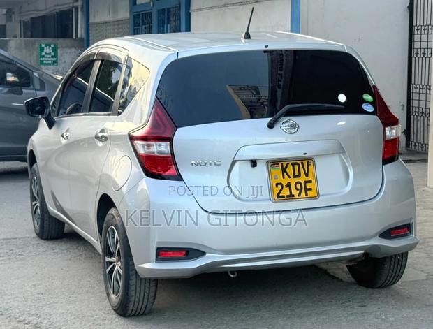Nissan Note 2018 Silver