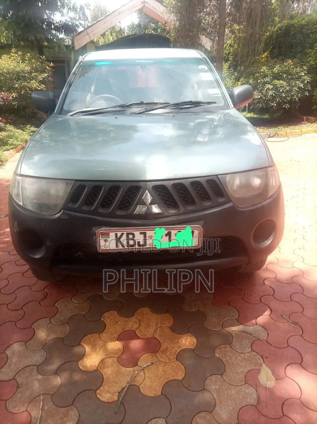 Mitsubishi L200 2008 Silver