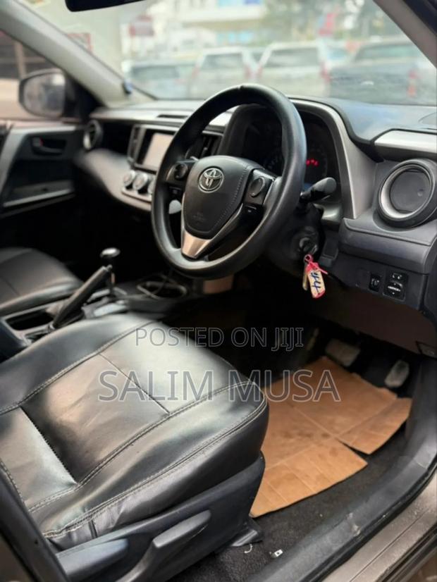 Toyota RAV4 2016 Gold