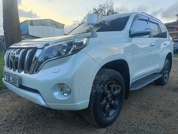Toyota Land Cruiser Prado 2015 White