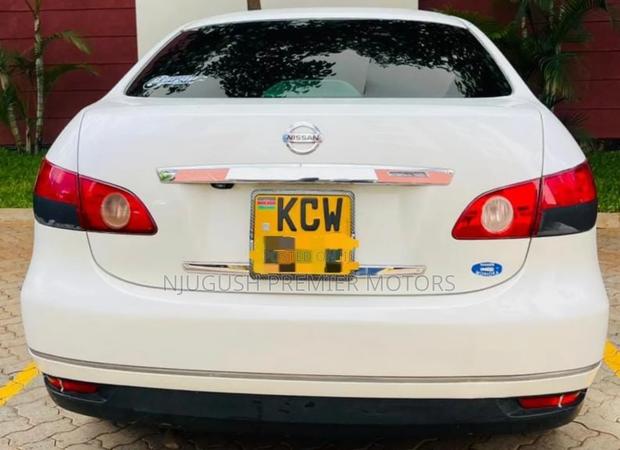 Nissan Bluebird 2012 White