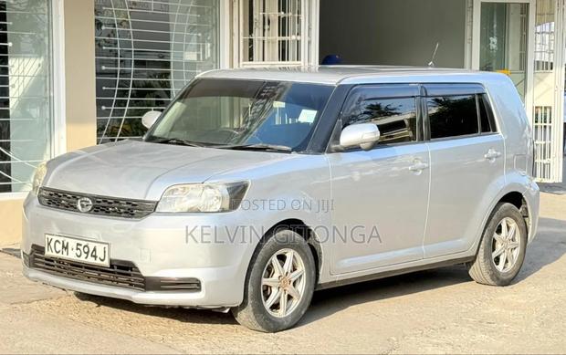 Toyota Corolla Rumion 2012 Silver
