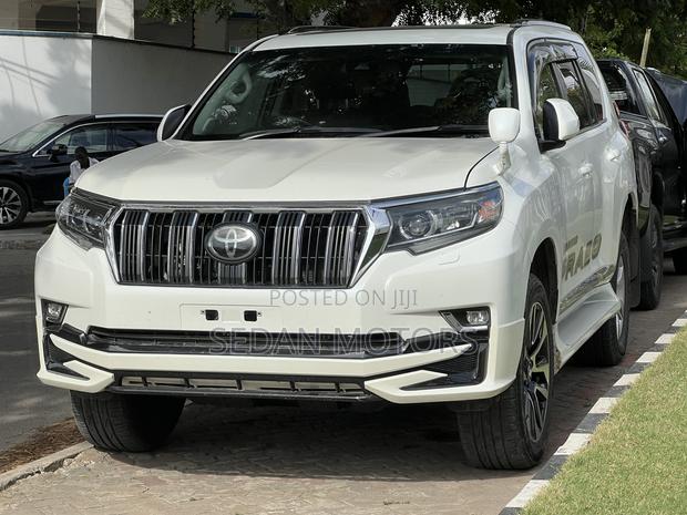 Toyota Land Cruiser Prado 2019 White