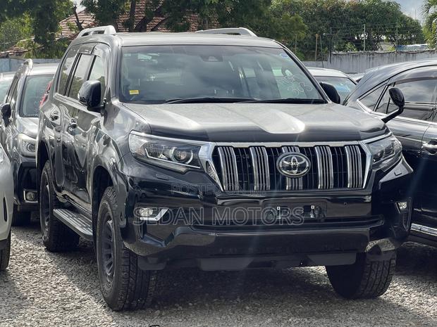 Toyota Land Cruiser Prado 2019 Black