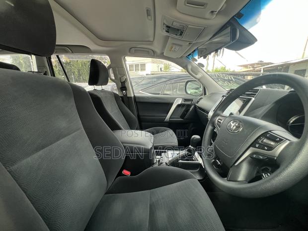 Toyota Land Cruiser Prado 2019 Black