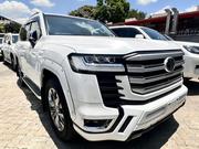Toyota Land Cruiser LC300 2022 White for sale
