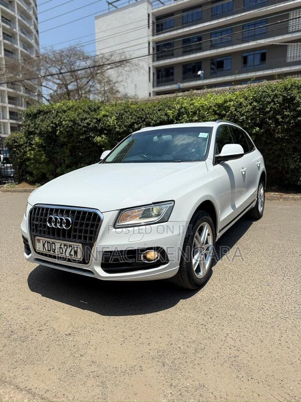 Audi Q5 2.0T Premium AWD quattro 2017 White