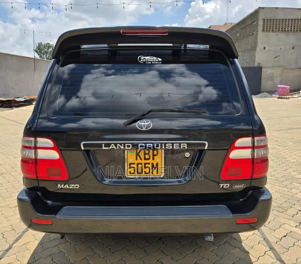 Toyota Land Cruiser 100 4.2 2006 Black