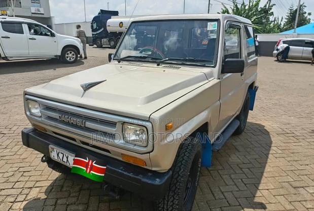 Daihatsu Rocky Wagon 1989 Beige