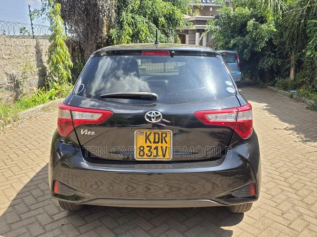 Toyota Vitz 2017 Black