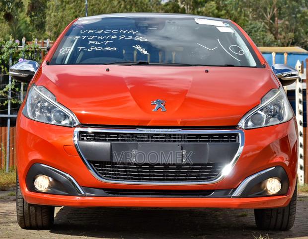 Peugeot 208 2019 Orange