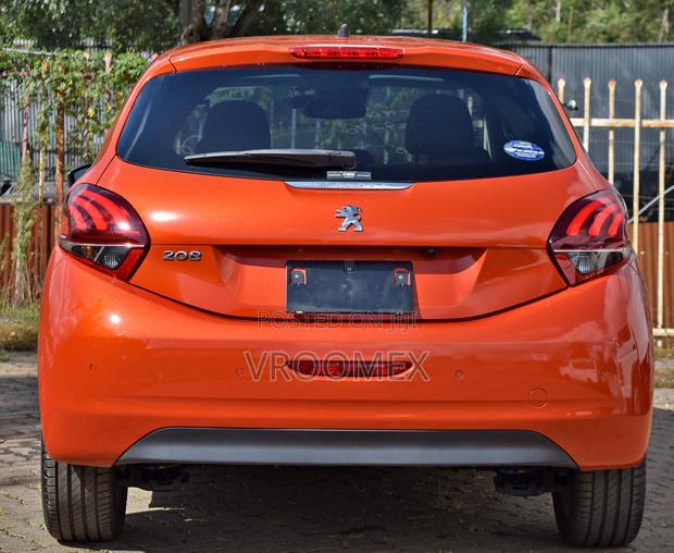 Peugeot 208 2019 Orange