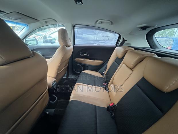 Honda Vezel 2019 Blue