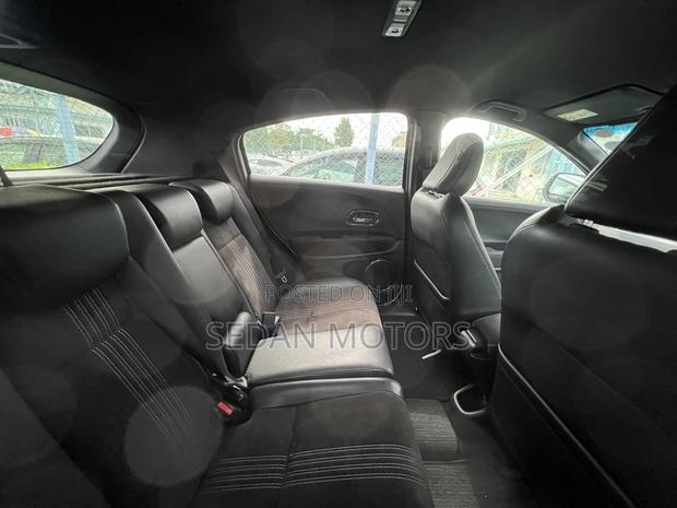 Honda Vezel 2019 White