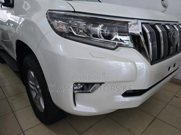 Toyota Land Cruiser Prado 2.7 2019 White