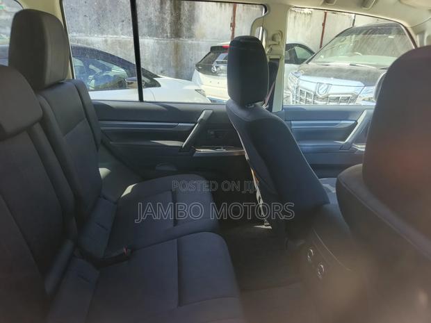Mitsubishi Pajero V80 3.2 DI-D 2019 White