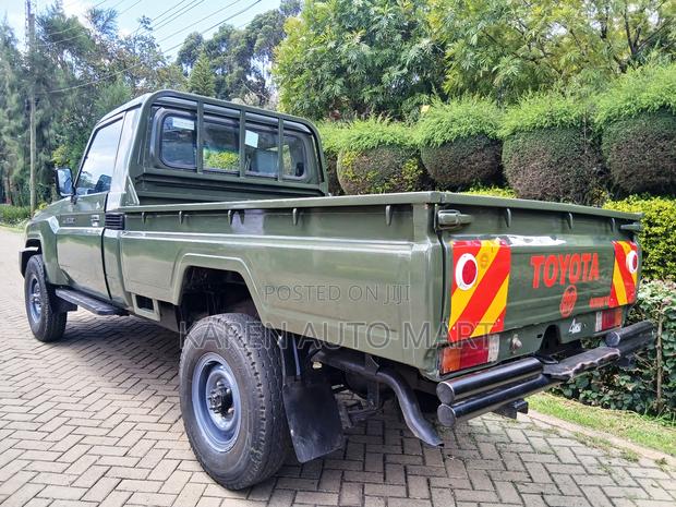 Toyota Land Cruiser 79 Series 2016 Green