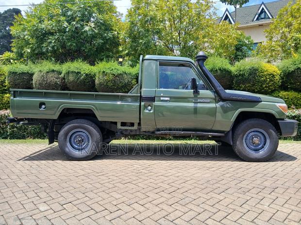Toyota Land Cruiser 79 Series 2016 Green