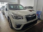 Subaru Forester Premium AWD 2019 White for sale
