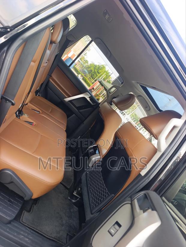 Toyota Land Cruiser Prado 2.8 2021 Black