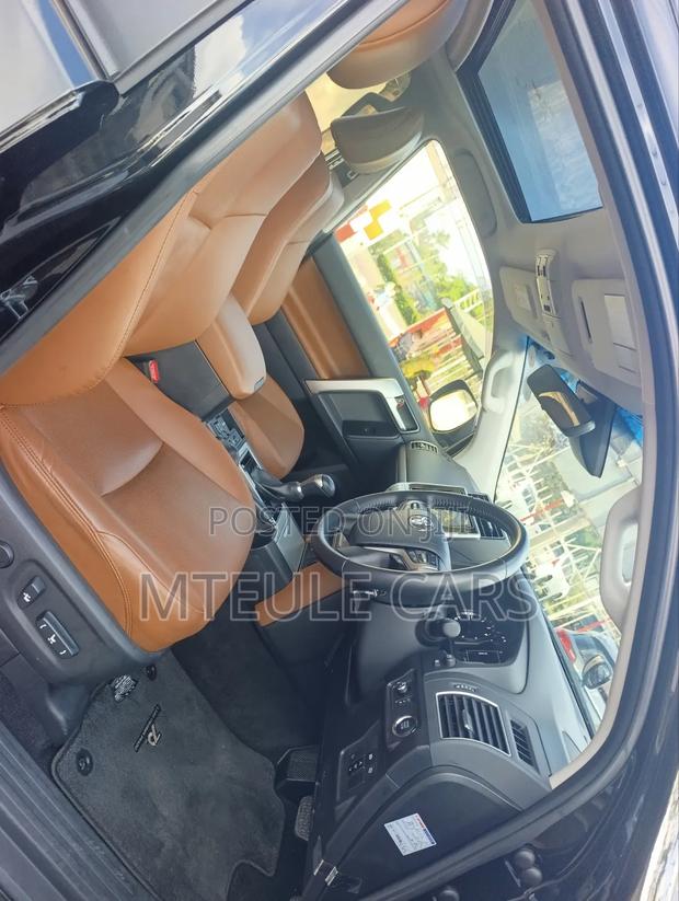 Toyota Land Cruiser Prado 2.8 2021 Black