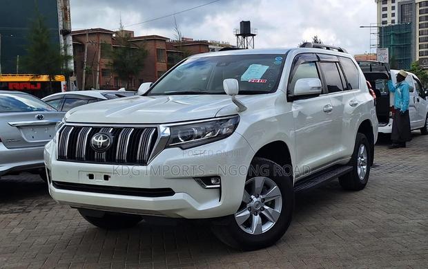 Toyota Land Cruiser Prado 2019 White