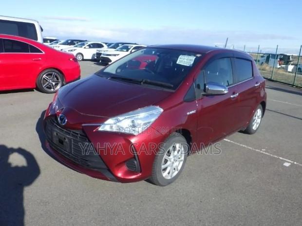 Toyota Vitz 1.5 FWD Hybrid 5dr 2019 Red