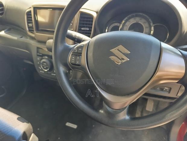 Suzuki Spacia 2019 Red