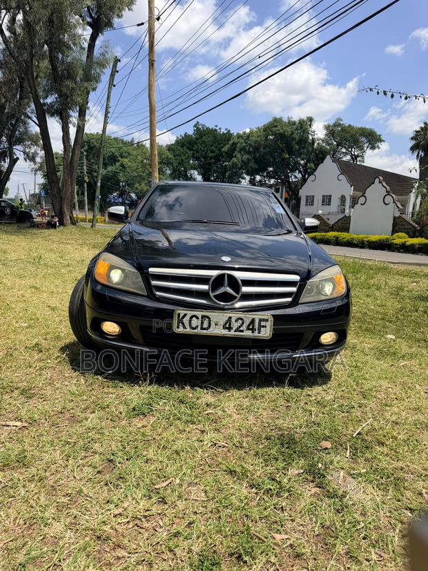 Mercedes-Benz C200 2009 Black